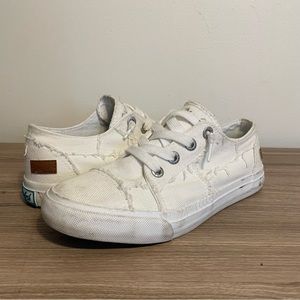 Blowfish Malibu white sneakers cotton women’s size 8 distressed rubber sole